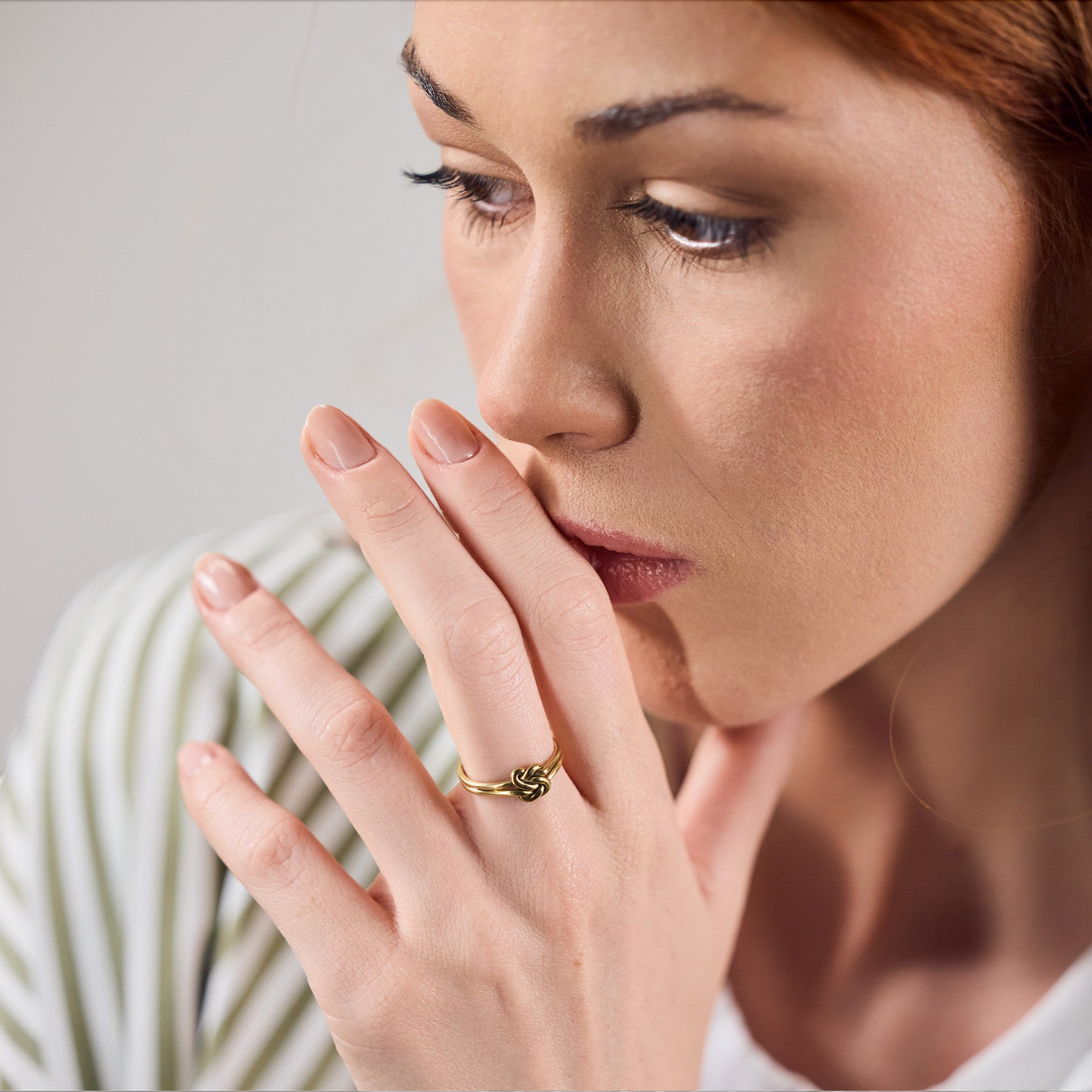 Knoten Ring verbunden gold aus Messing beweglich - Nooe UG