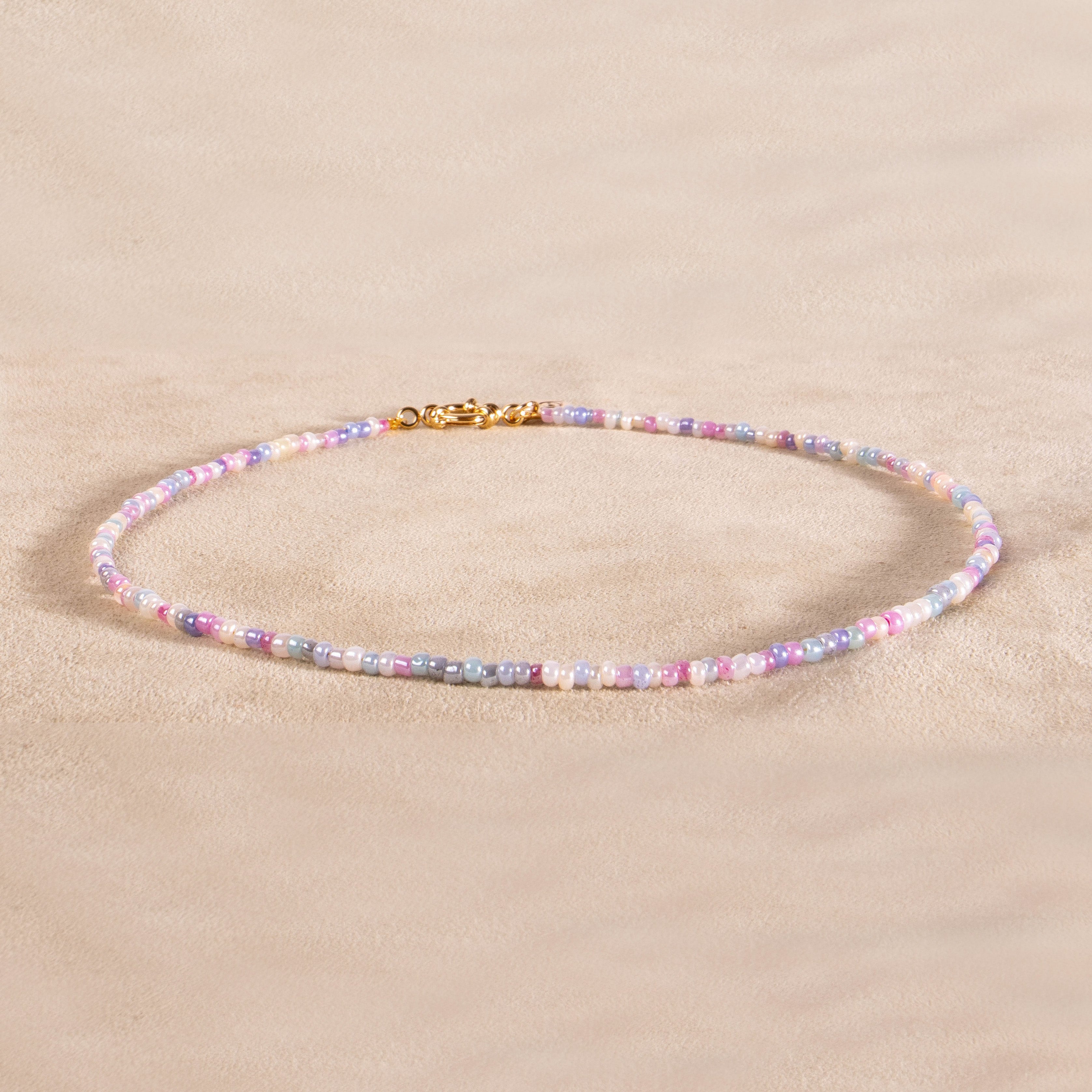 Perlenkette mit Rocailles choker rosa Regenbogen handgemacht - NooeBerlin