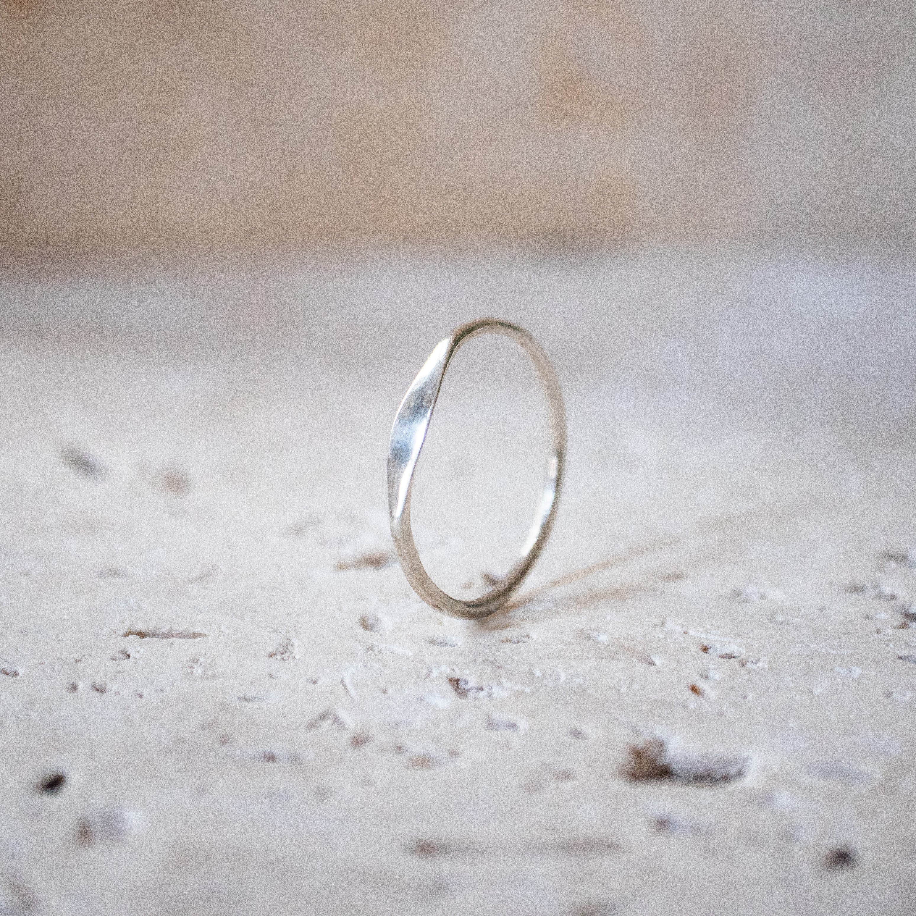 Feiner kleiner Siegelring aus 925 Sterling Silber handgefertigt - Nooe UG