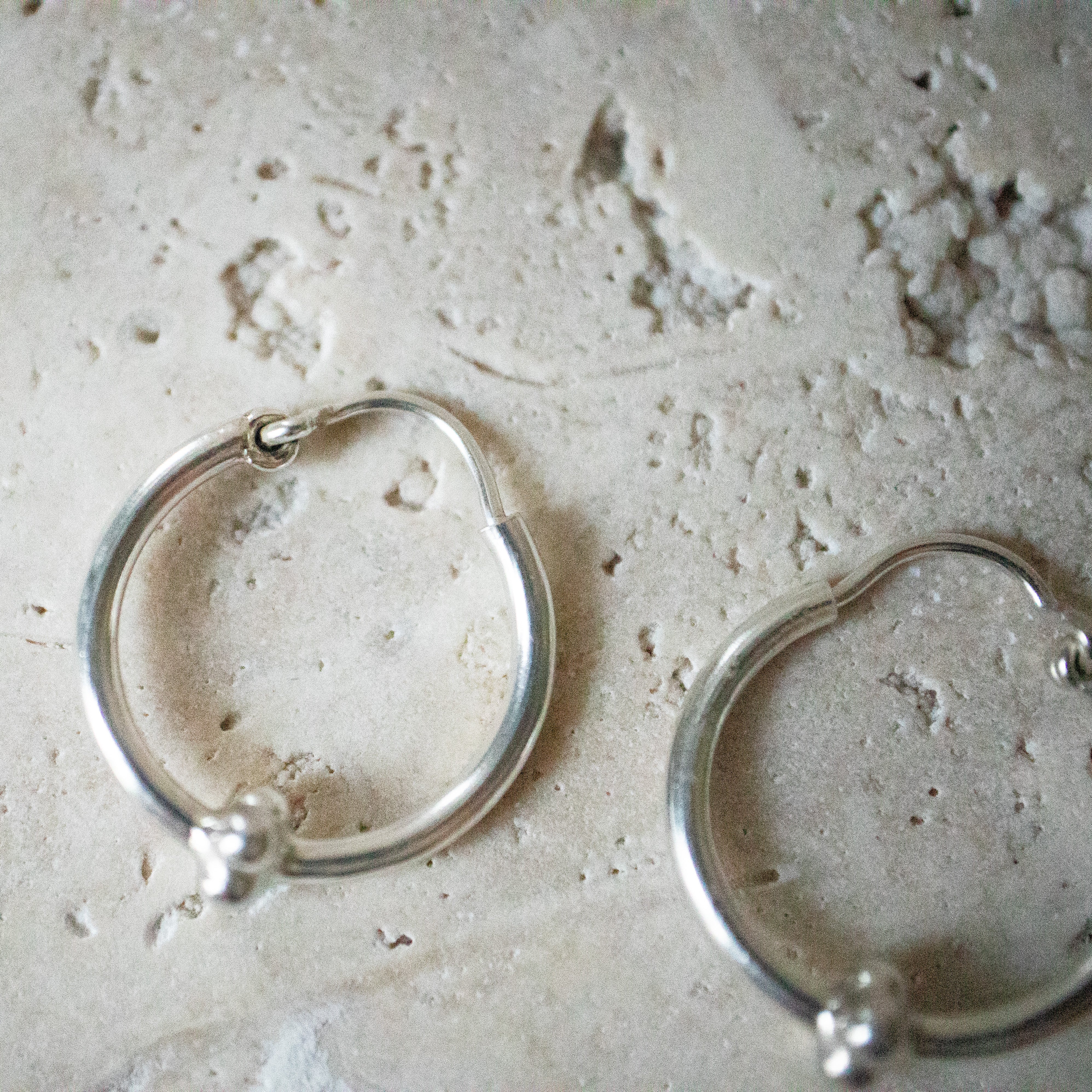 Zierliche Creolen kleine Ohrringe aus 925 Sterling Silber - Nooe UG