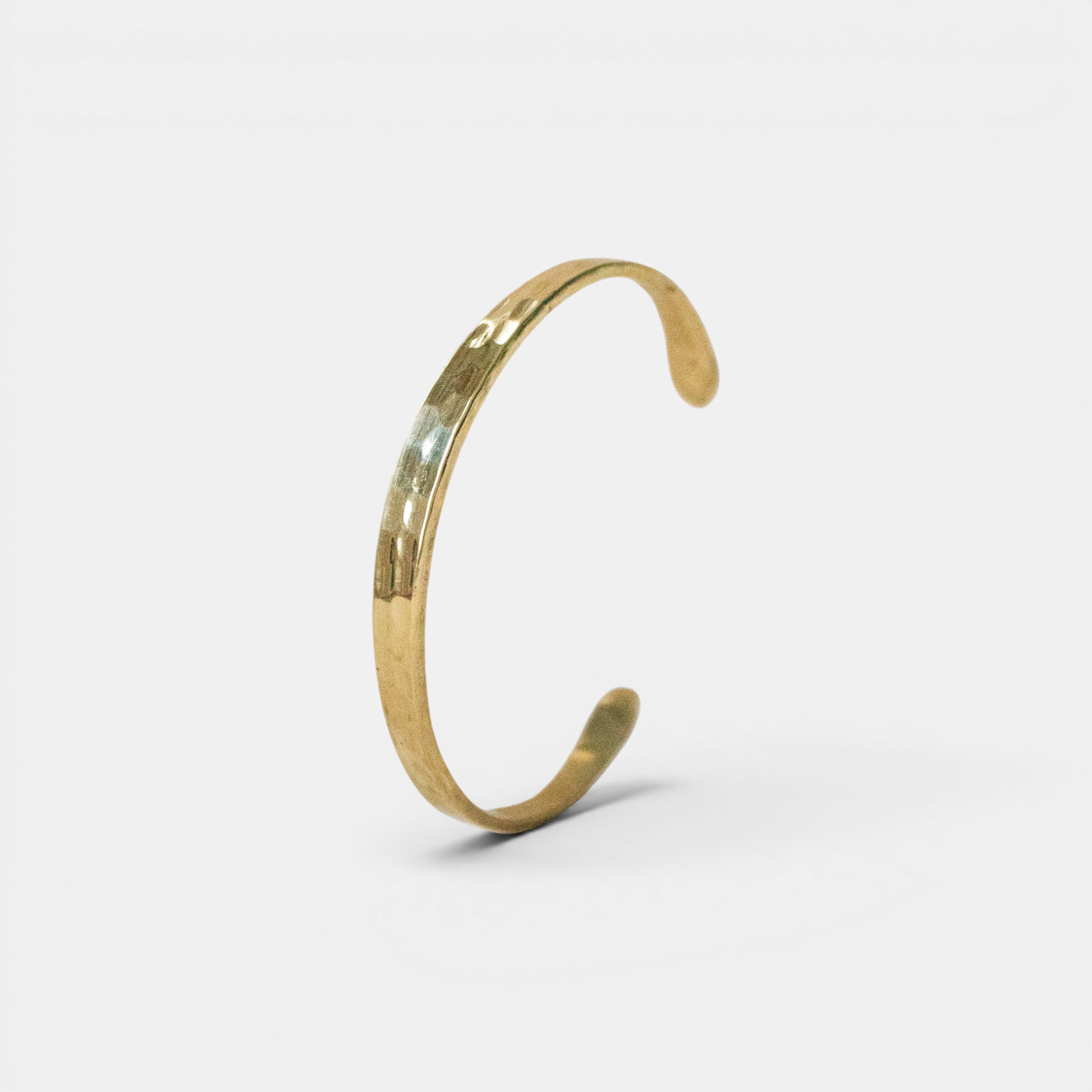 Breiter Armreif gehämmert gold verstellbar - Nooe UG