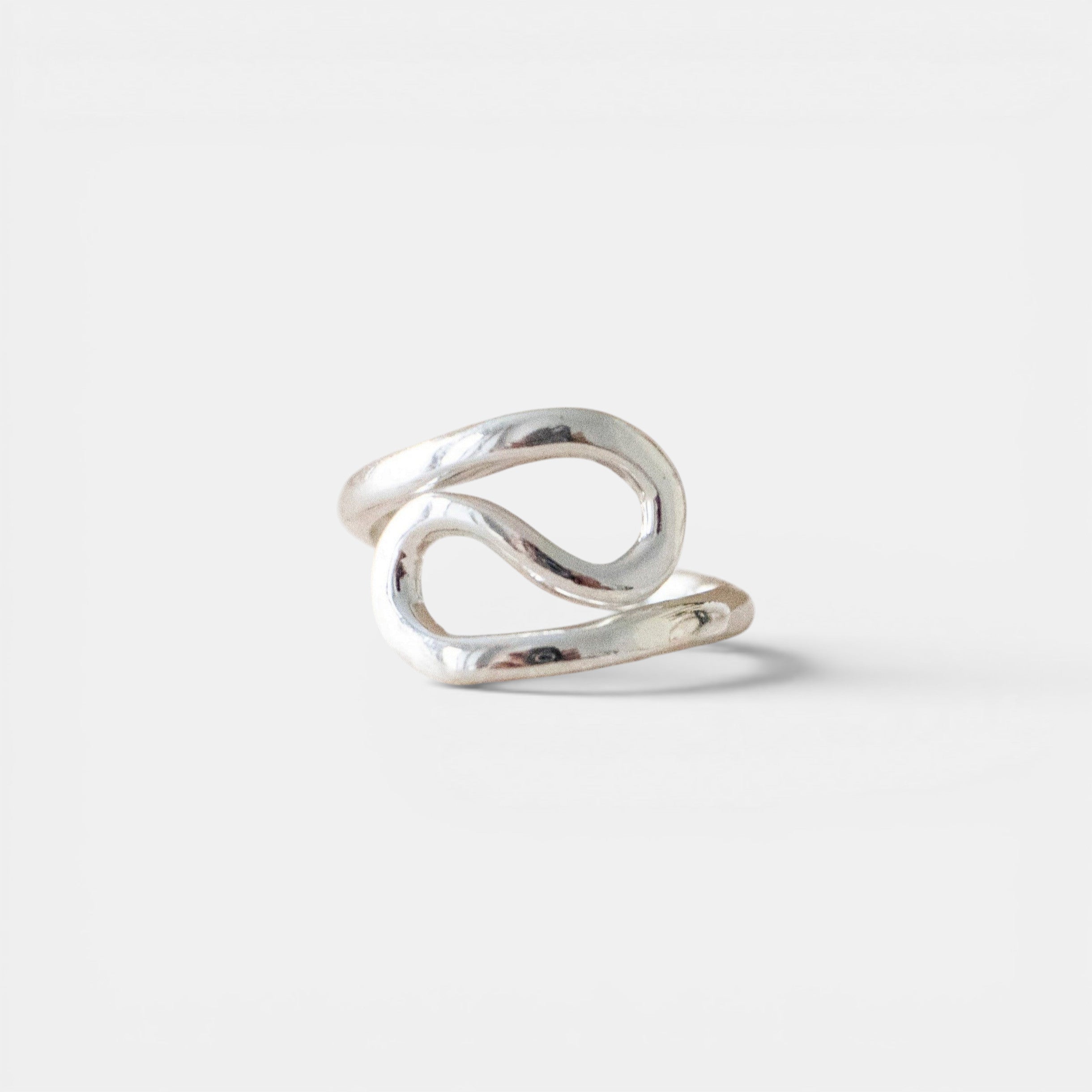 Statement Ring Welle Swirl aus 925 Sterling Silber asymmetrisch handgemacht - Nooe UG