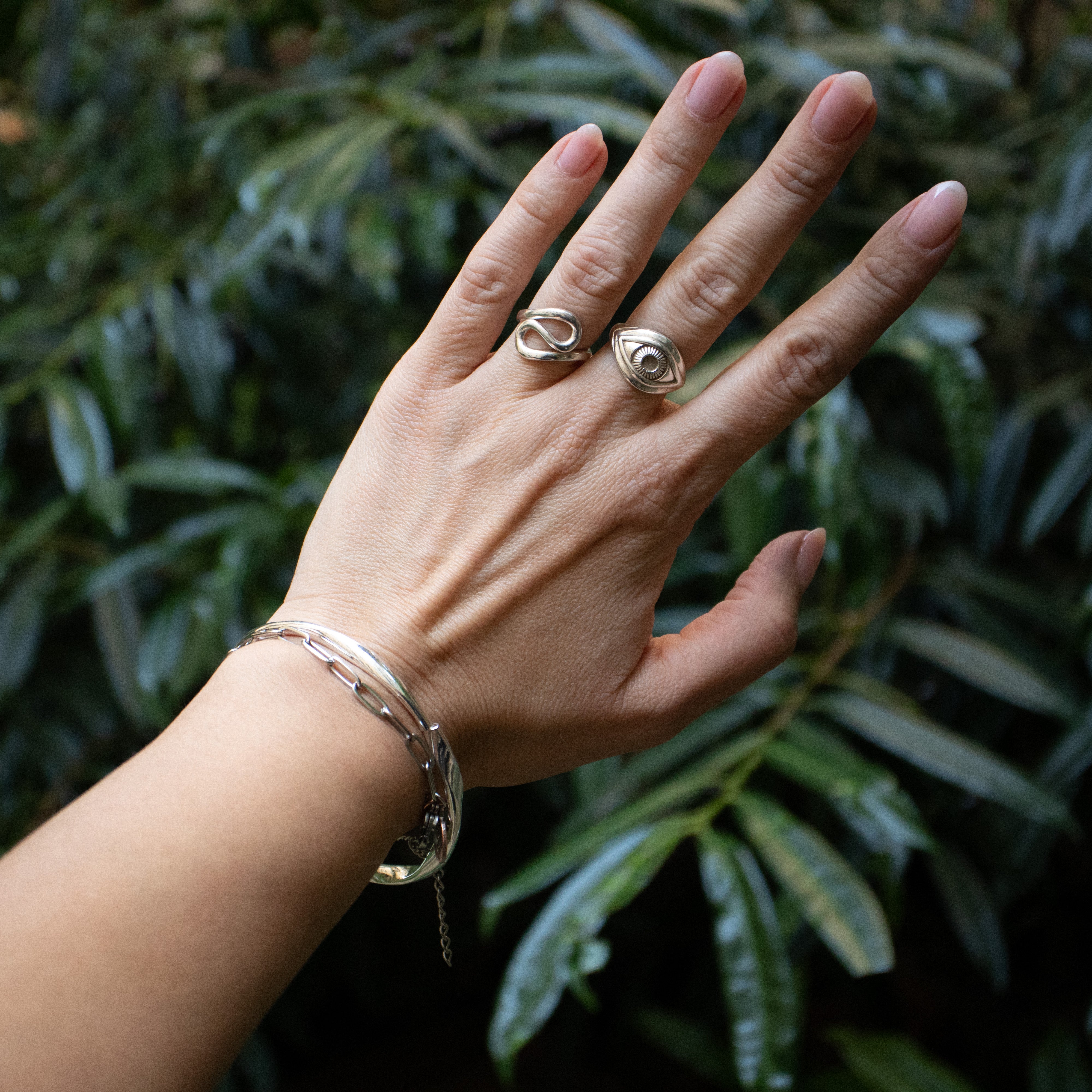 Handgemachter gedrehter Armreif aus Sterling Silber – offener runder Schmuck