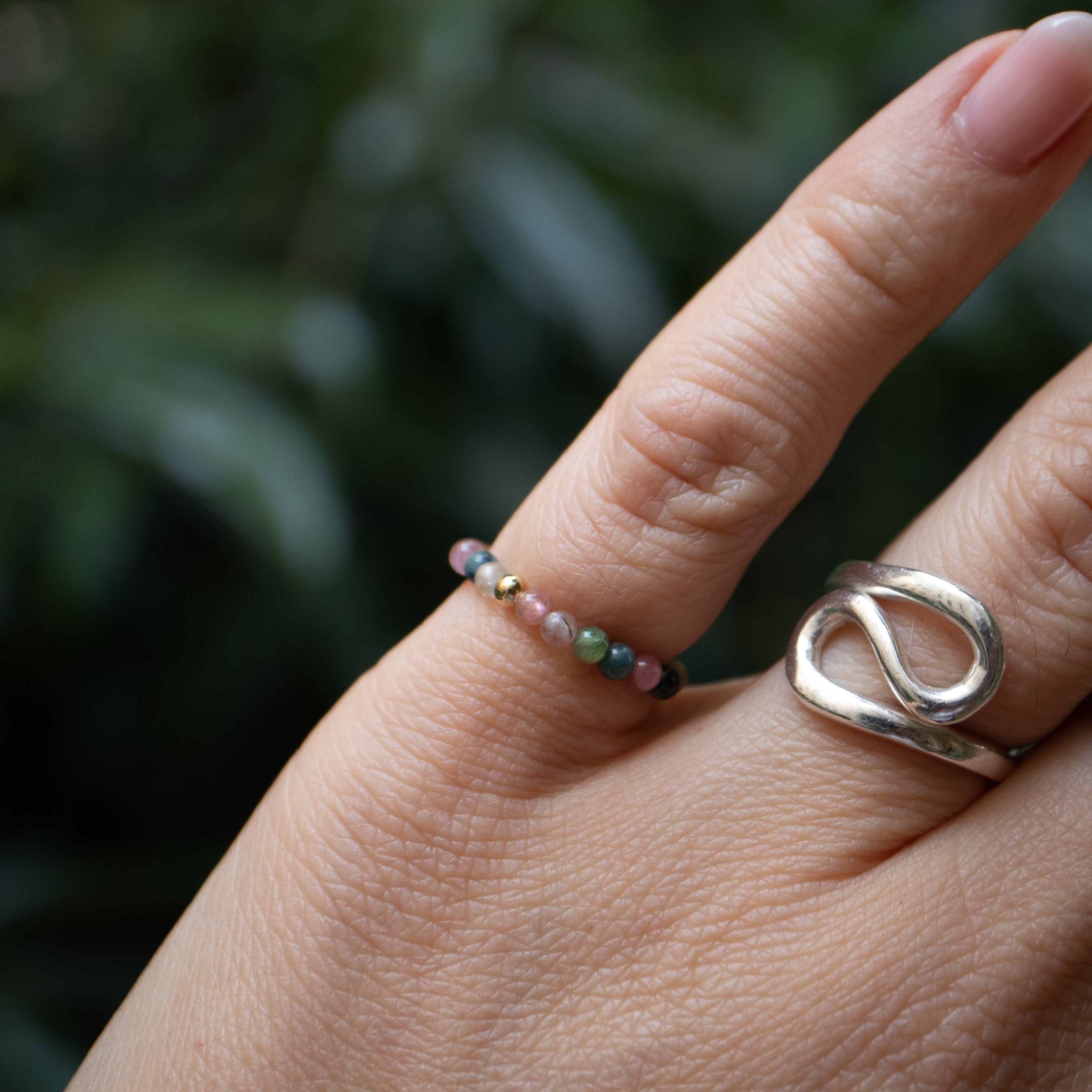 Zarter Perlenring aus Turmalin – Pinky Ring – Einheitsgröße
