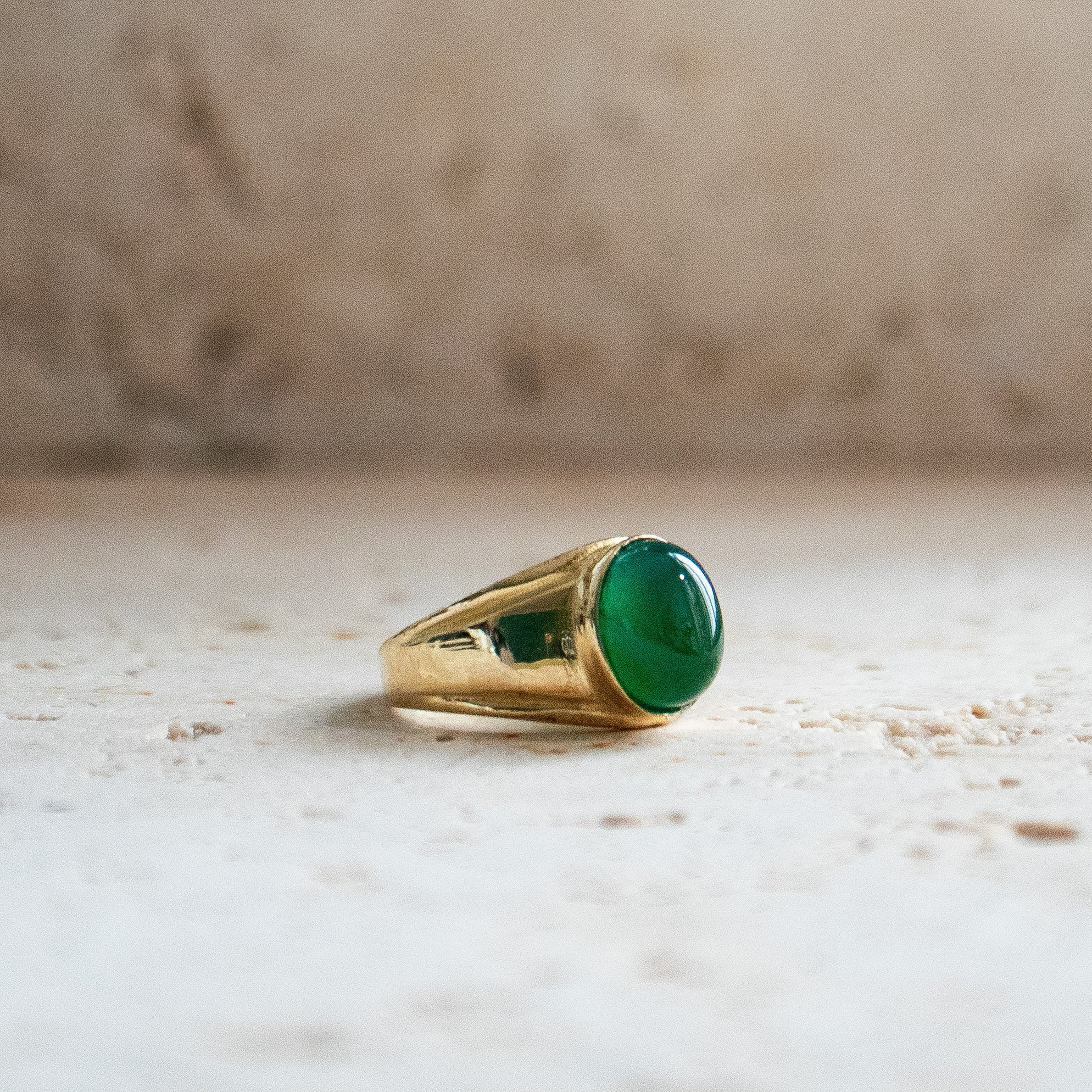 Siegelring mit ovalem grünem Onyx gold - Nooe UG