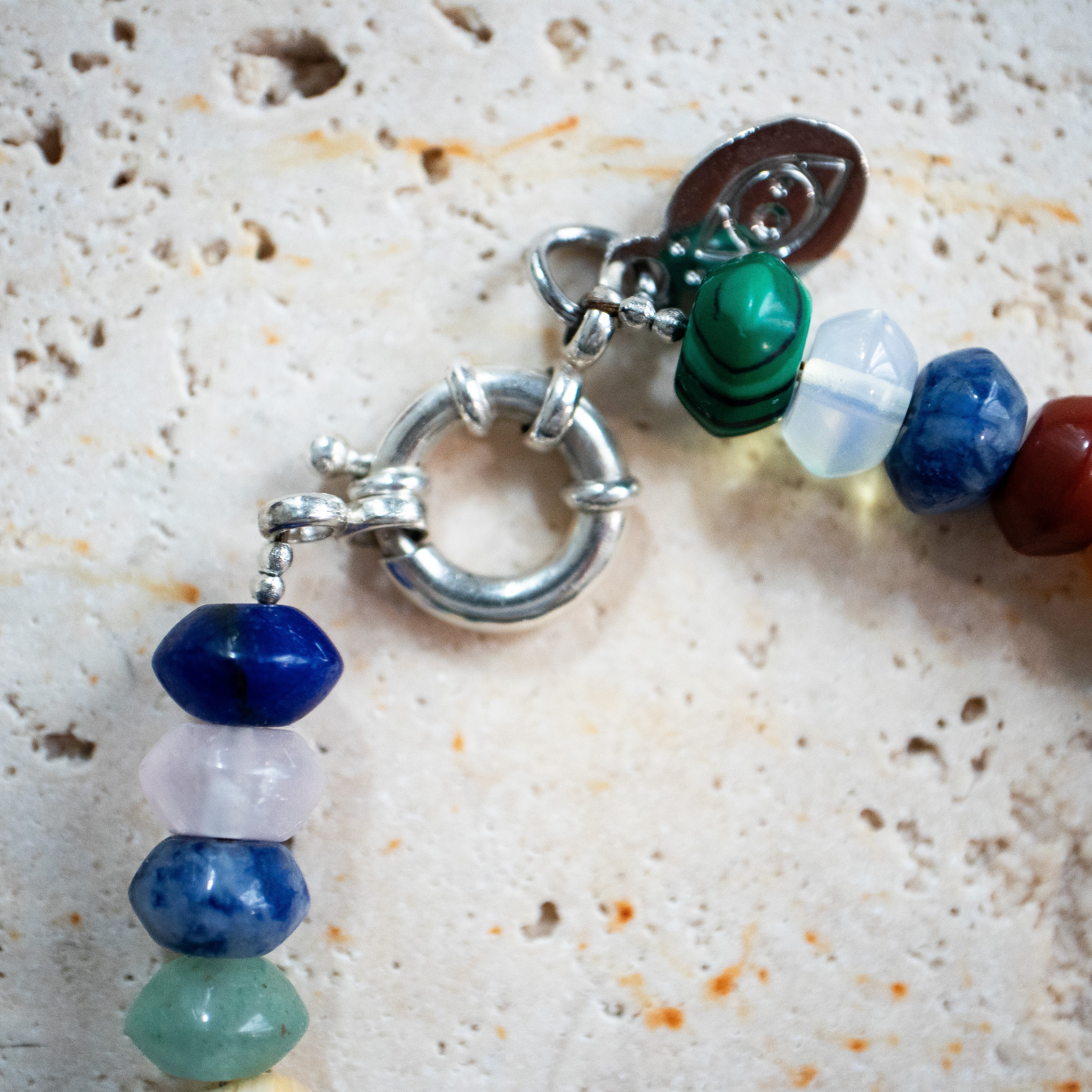 Armband aus Natürlichen Edelsteinen mit Großem 925 Sterling Silber Verschluss – Handgefertigt - Nooe UG