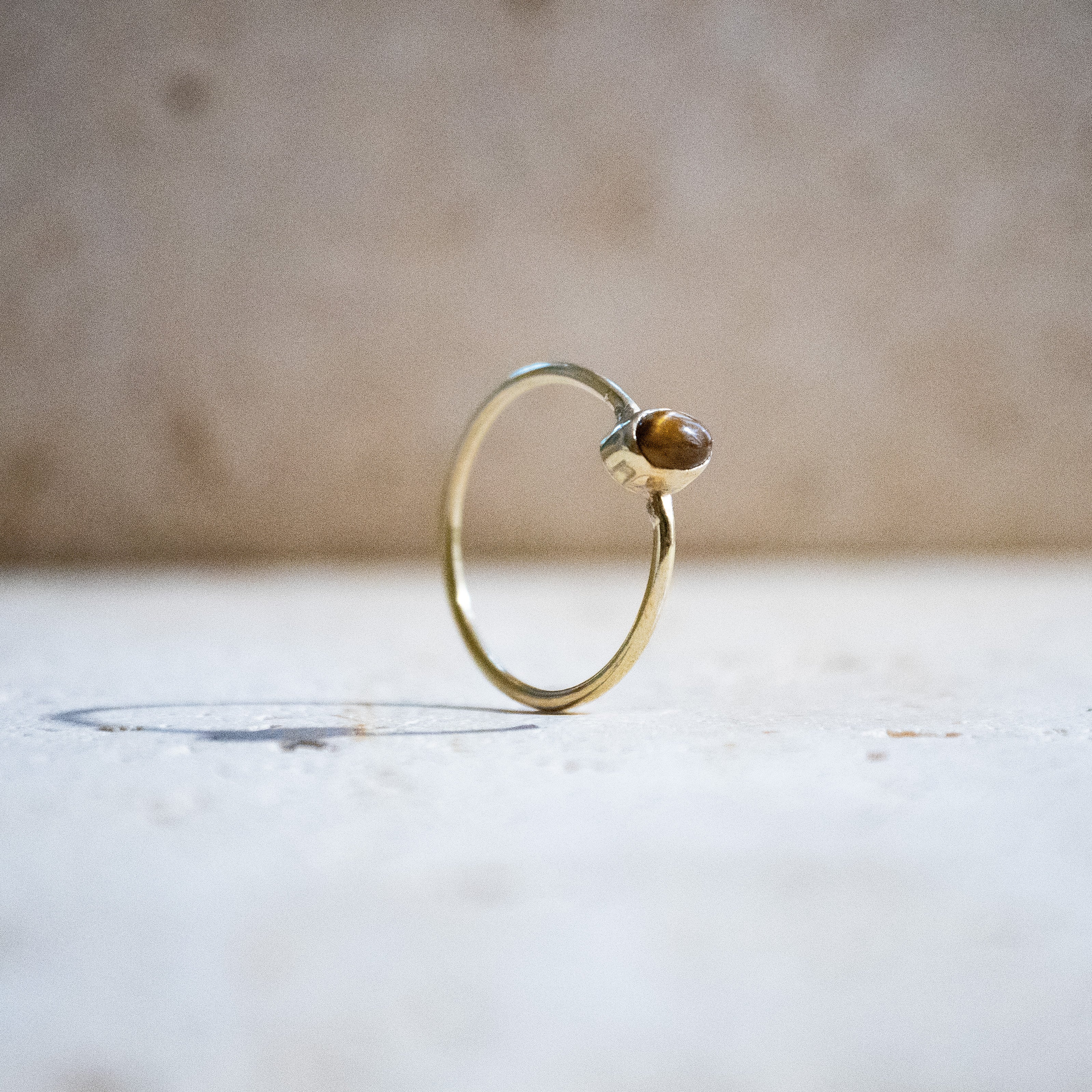 Feiner Tigerauge Ring mit ovalem Stein – Handgemachter Schmuck