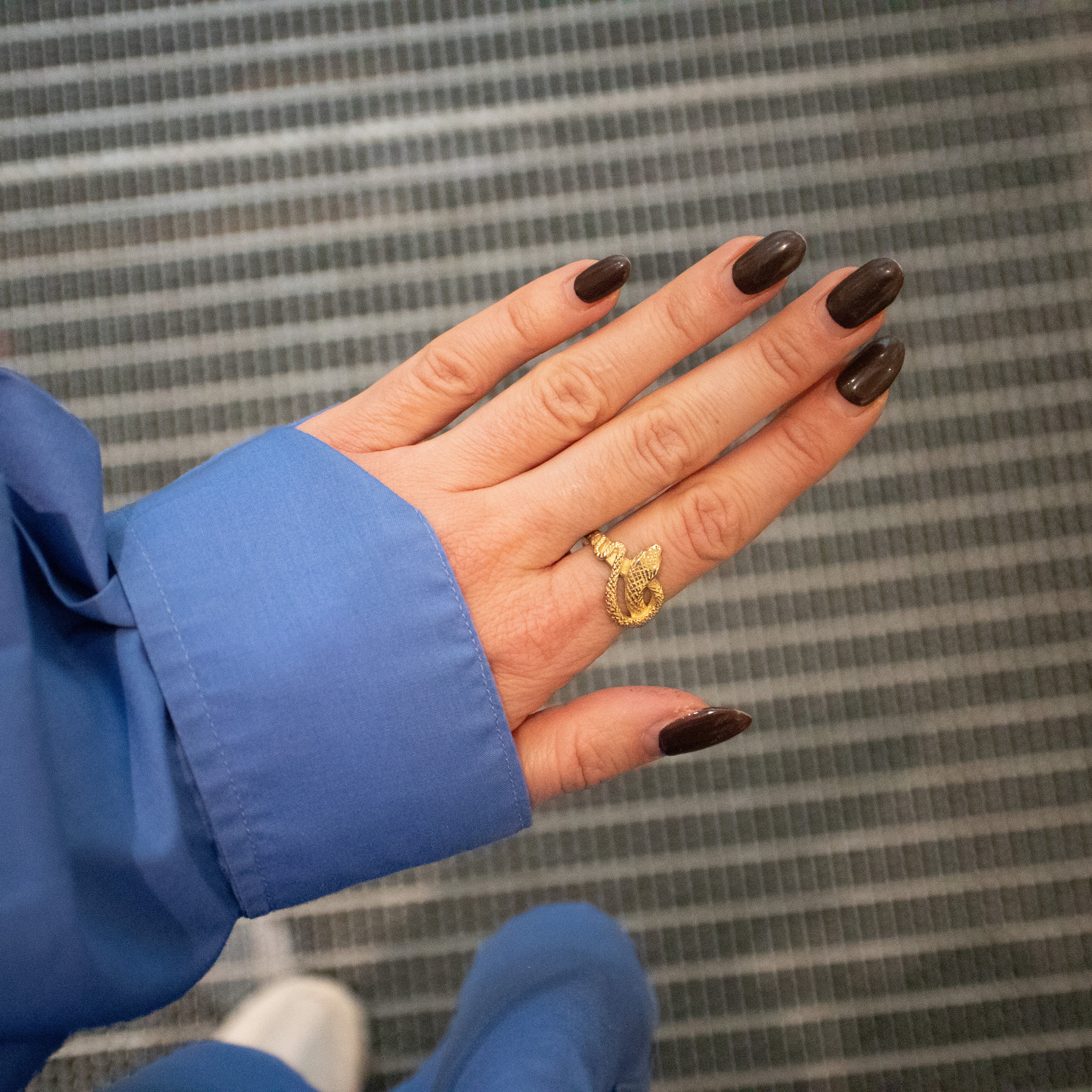 Gewundener Schlangen Ring – Handgemacht aus Messing