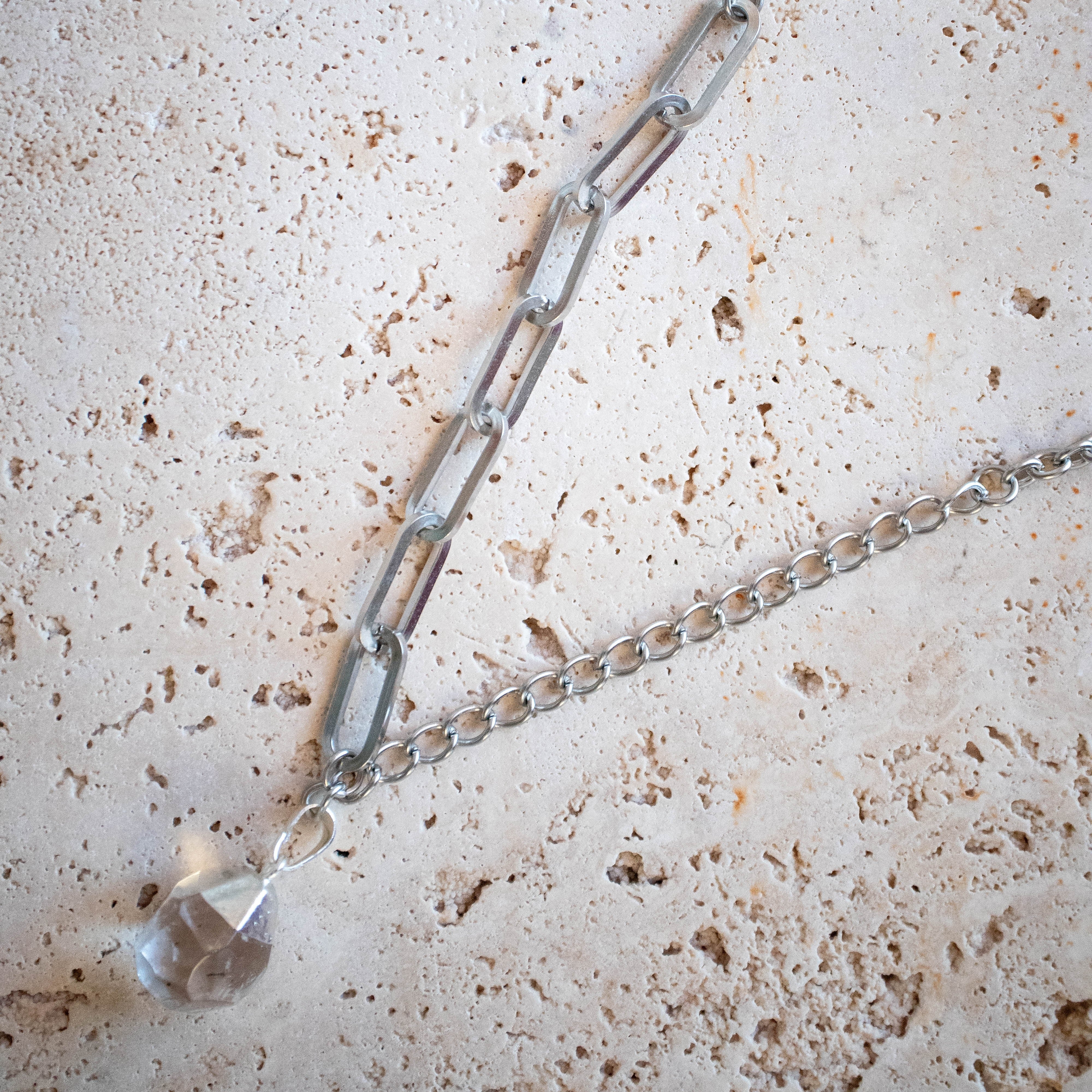 Edelstahl Statement Kette mit Begkristall Anhänger - Nooe UG