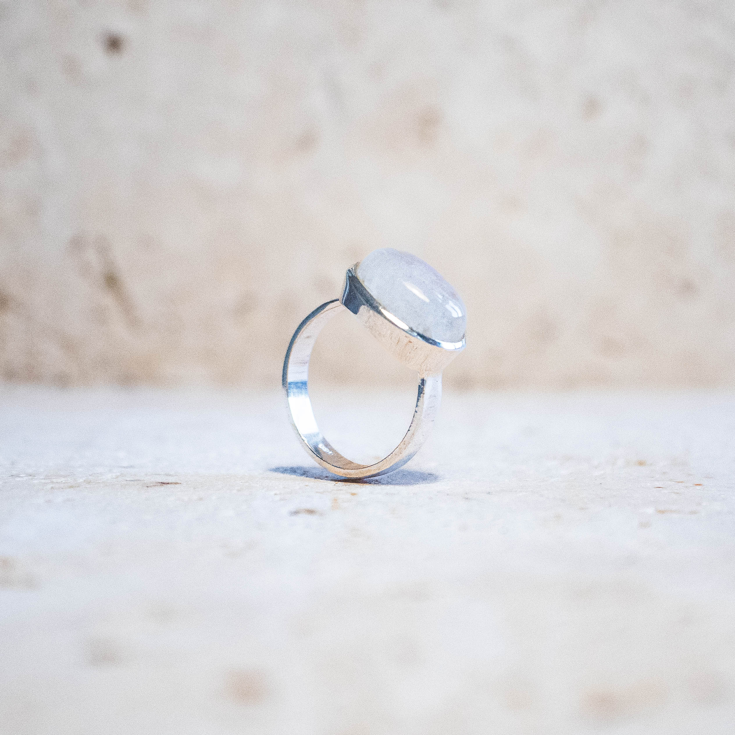 Großer Mondstein Ring oval Silber - Nooe UG