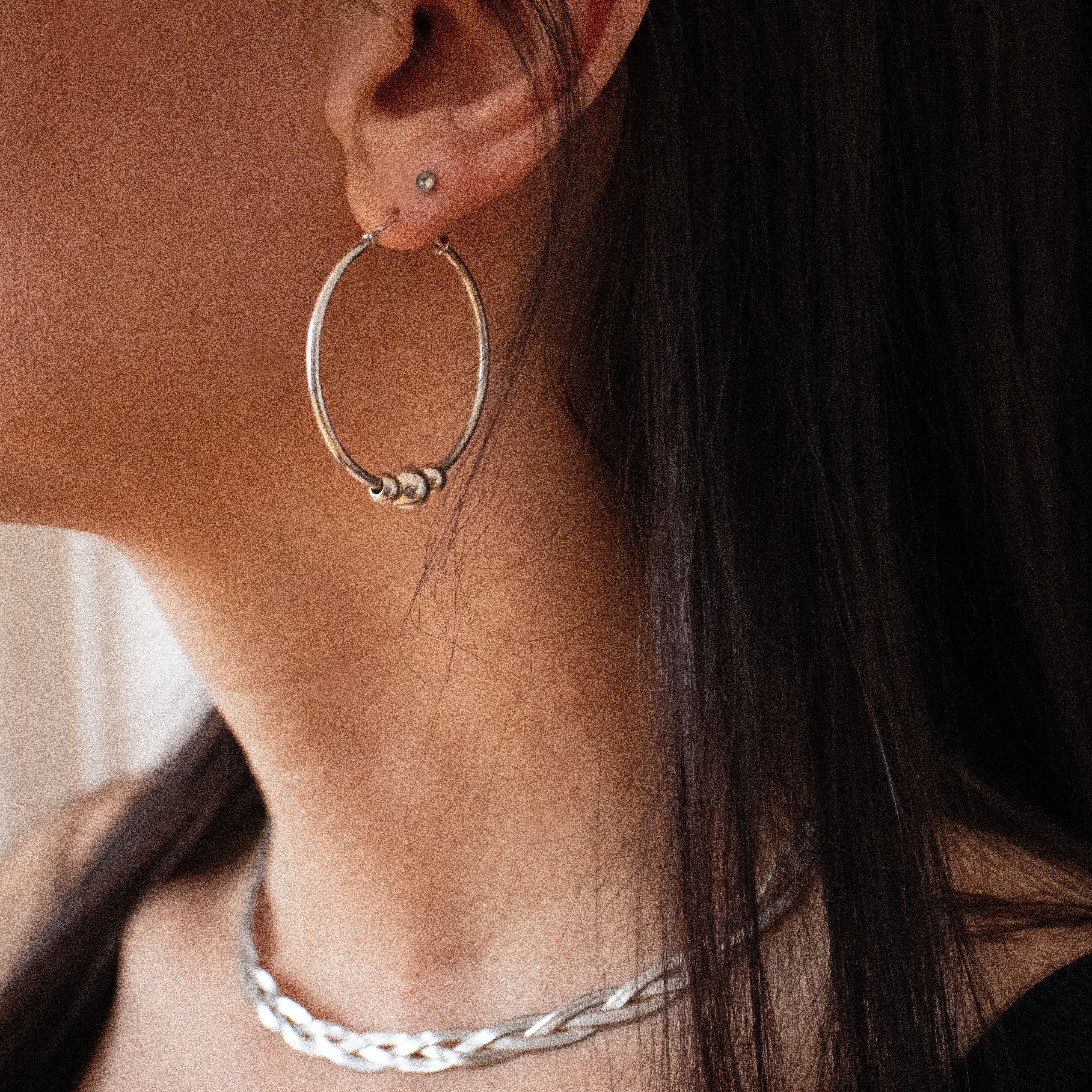 Creolen aus 925 Sterling Silber mit beweglichen Kugeln, Ohrringe in verschiedene Größen - Nooe UG