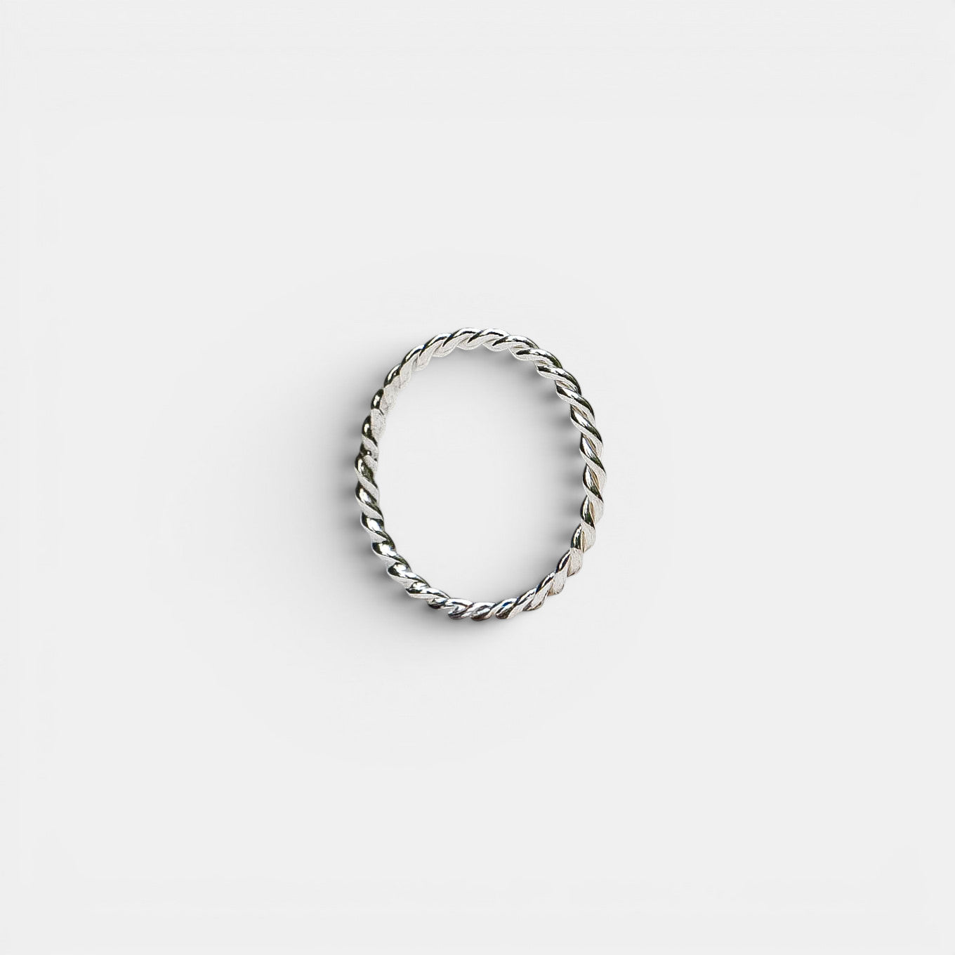 Gedrehter Ring Silber – Zart | NOOE Berlin