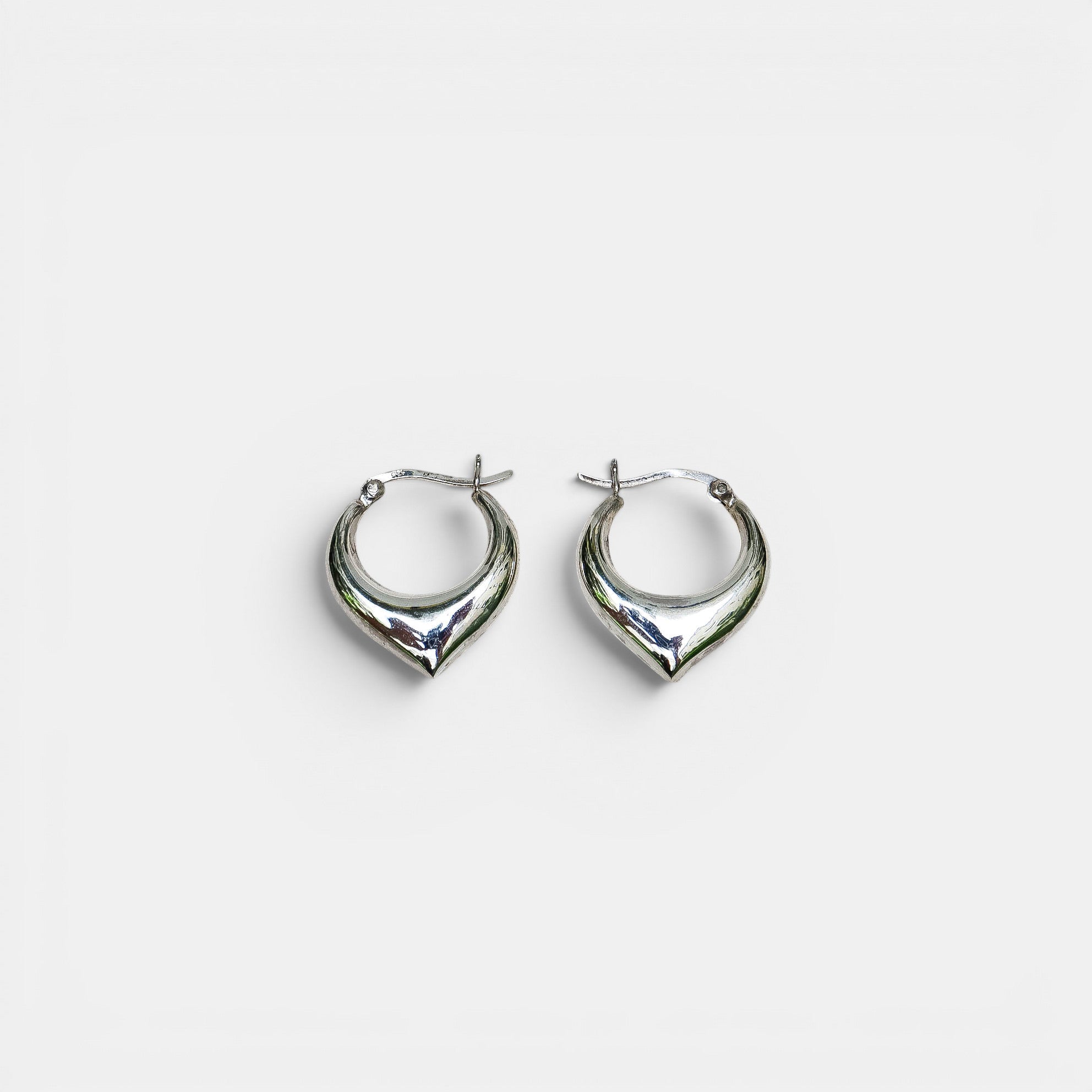 Chunky Creolen Spitz – 925 Sterling Silber | NOOE Berlin
