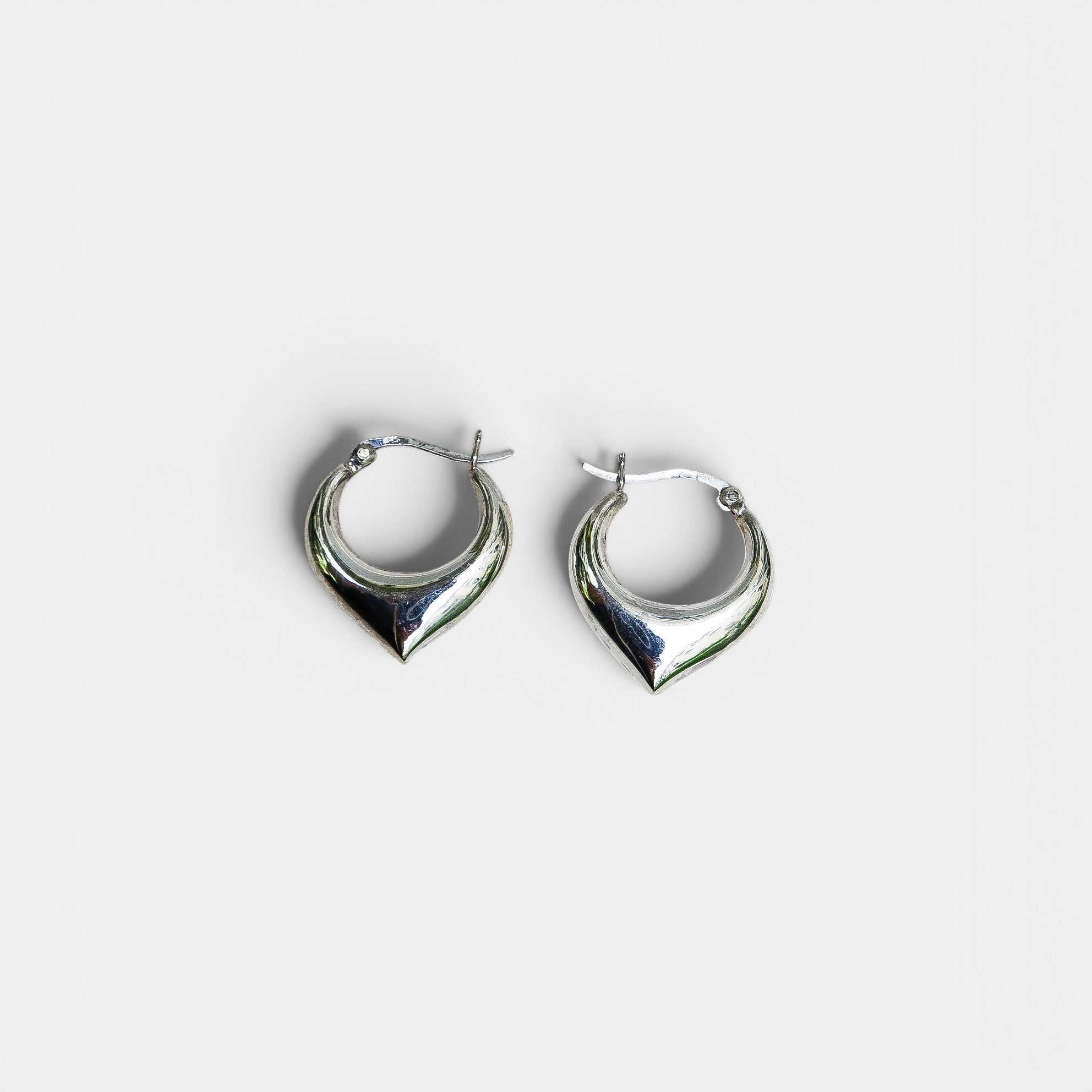 Chunky Creolen Spitz – 925 Sterling Silber | NOOE Berlin