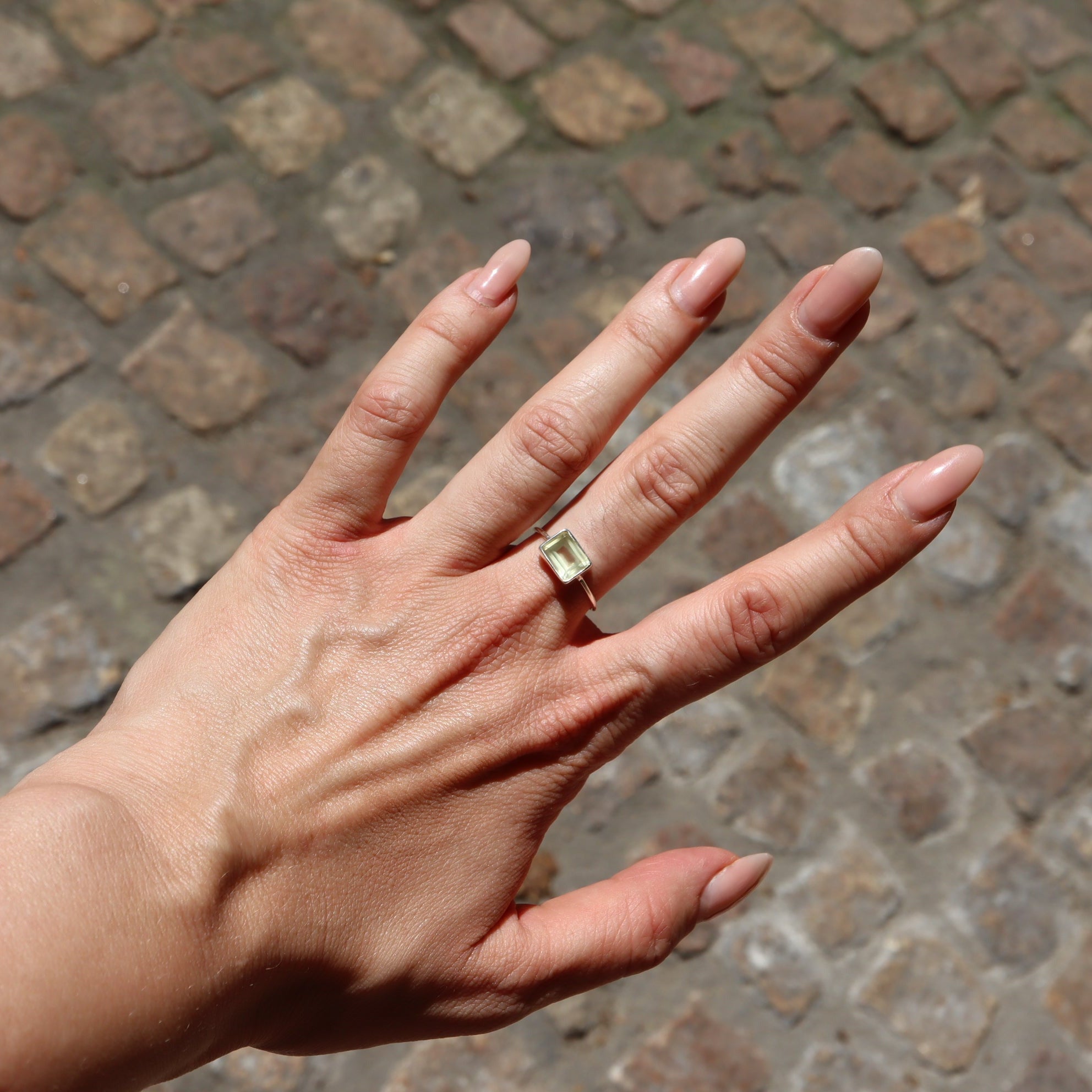 Bali Zitronenquarz Ring – zierlich, 925 Sterling Silber | NOOE BerlinBali