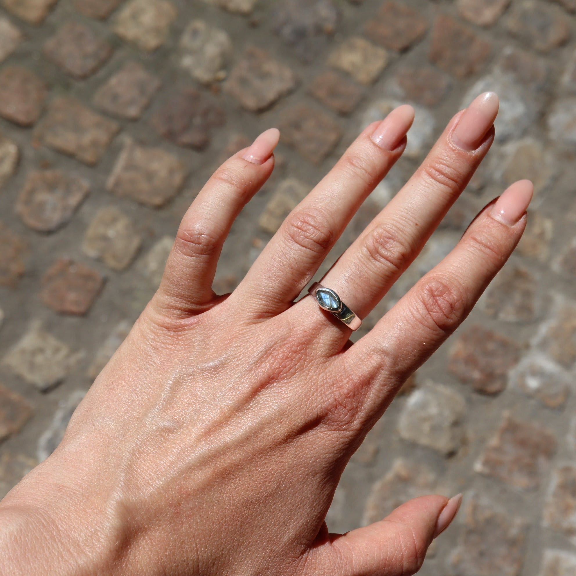 Auge Ring – Labradorit, 925 Sterling Silber | NOOE Berlin