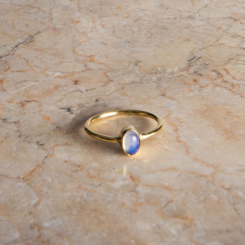 Ovaler zierlicher Opalring Regenbogen gold - Opal Ring