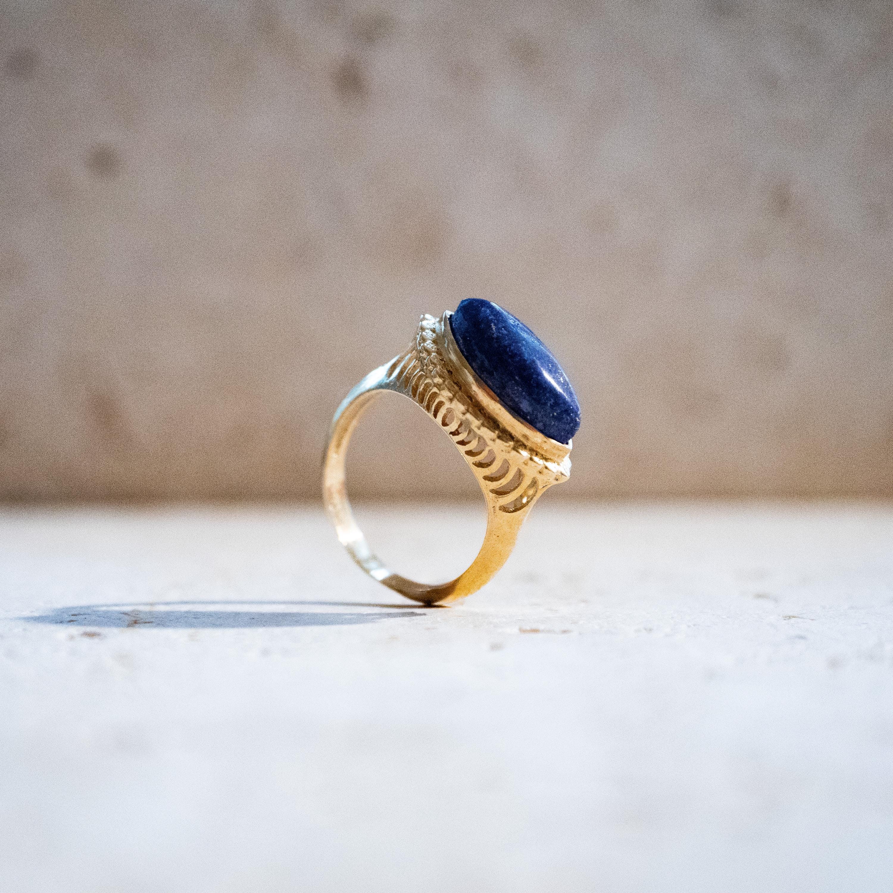 Augenförmiger Lapis Lazuli Ring groß gold handgemacht