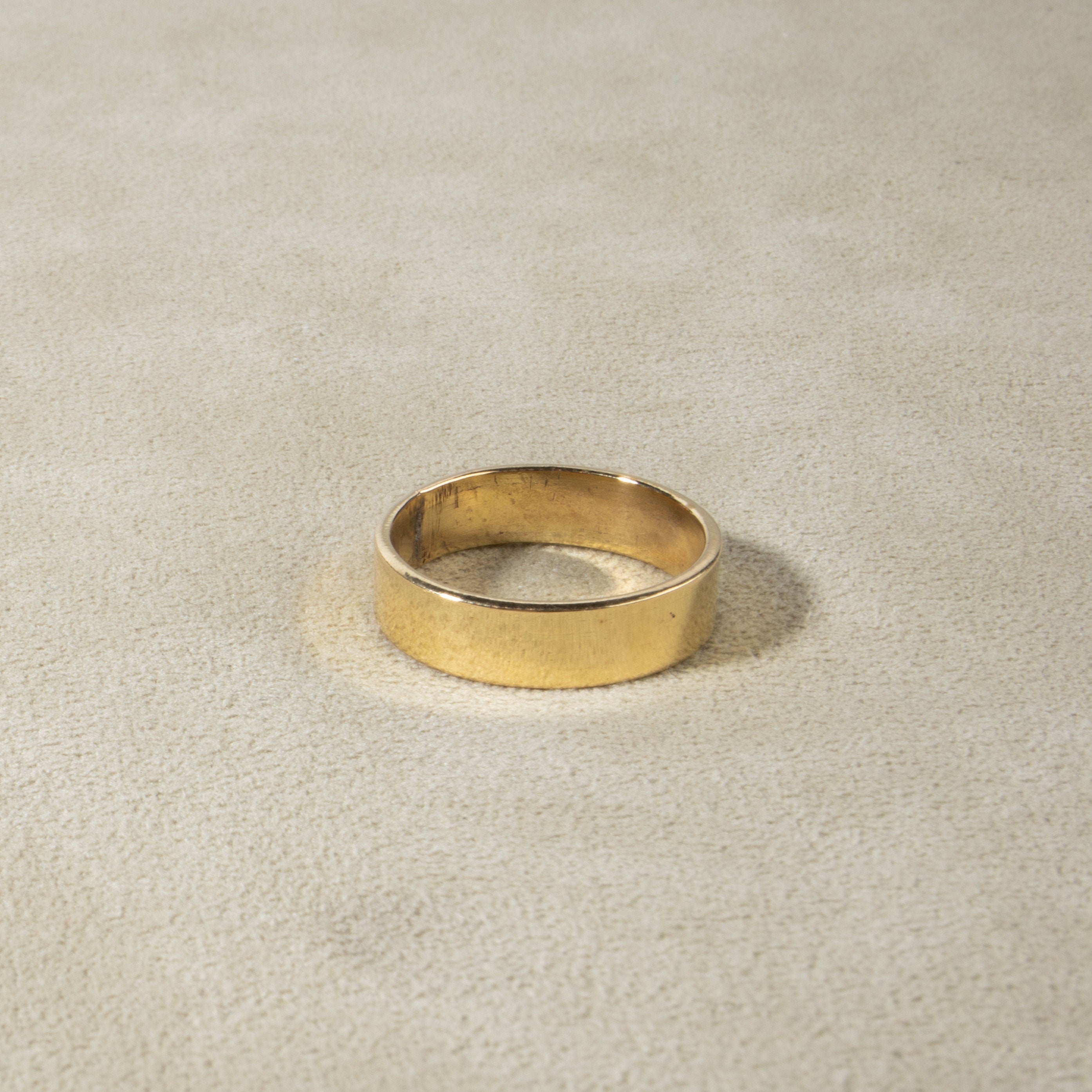Breiter simpler Ring aus Messing handgemacht