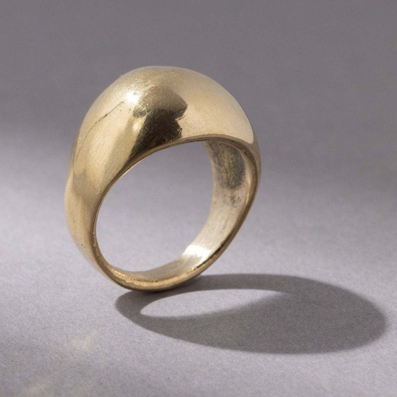 Chunky Kugel Ring gold handgemacht - NooeBerlin