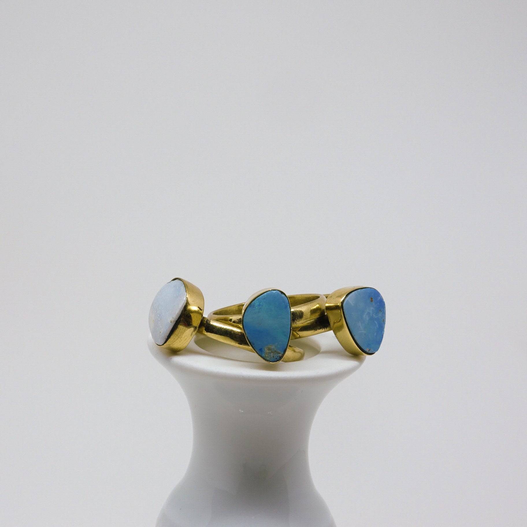 Flacher großer Opal Ring gold handgemacht - NooeBerlin