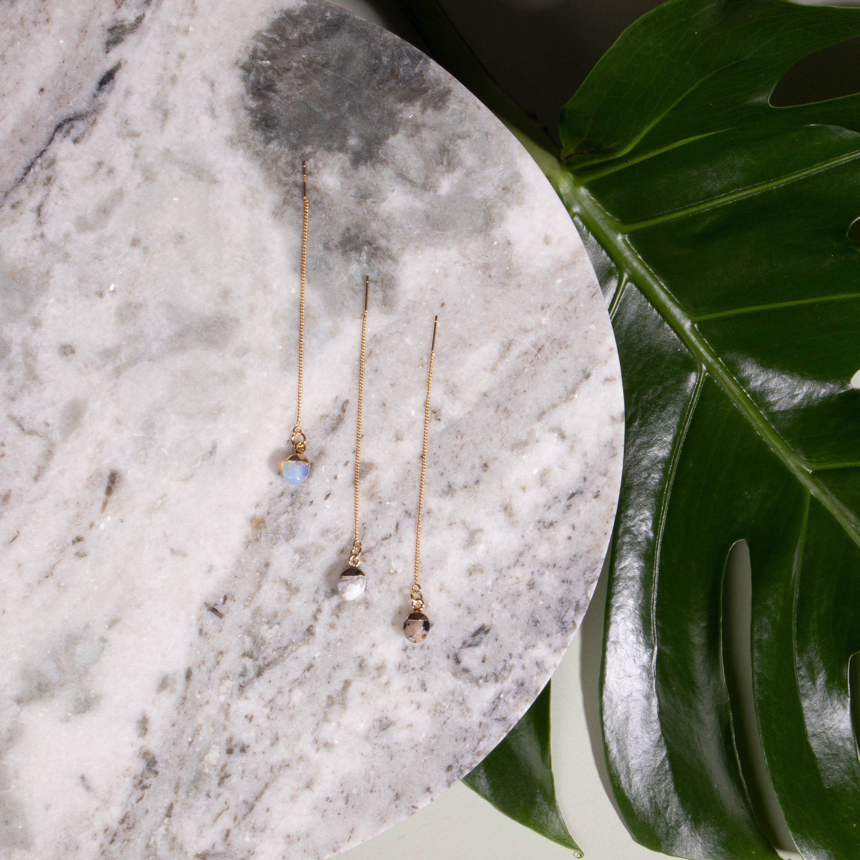 Ohrring Einfädler mit Opalith Edelstein vergoldet Träne - NooeBerlin