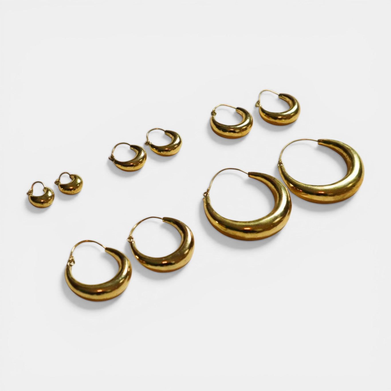 Breite chunky Creolen aus Messing in verschiedenen Größen - NooeBerlin