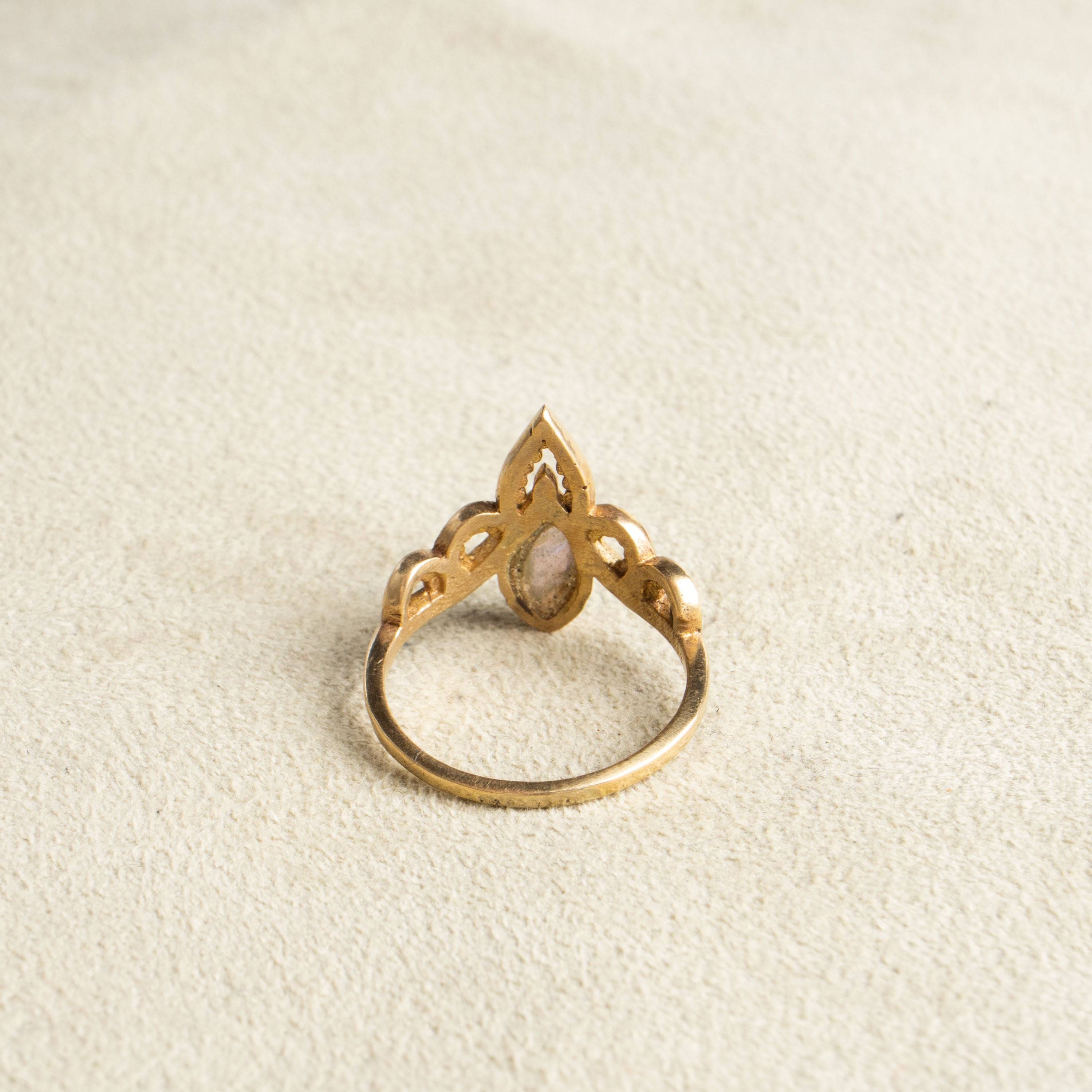 Auge Kronen Ring mit Labradorit Tiara gold handgemacht - NooeBerlin