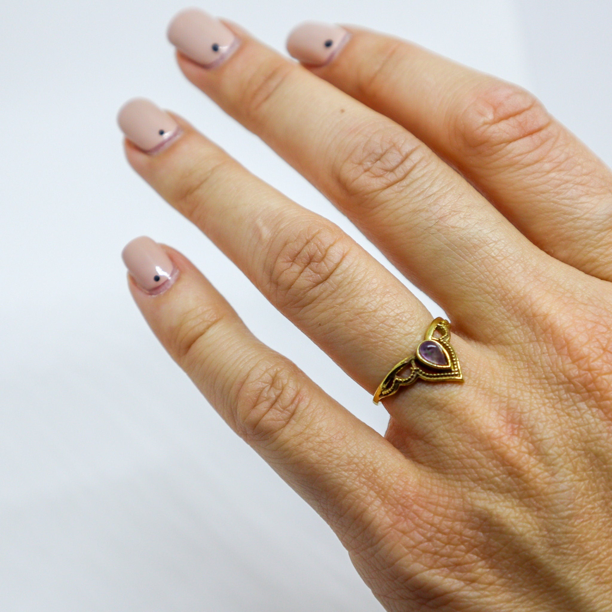 Tiara Kronen Ring mit Amethyst Spitze gold handgemacht