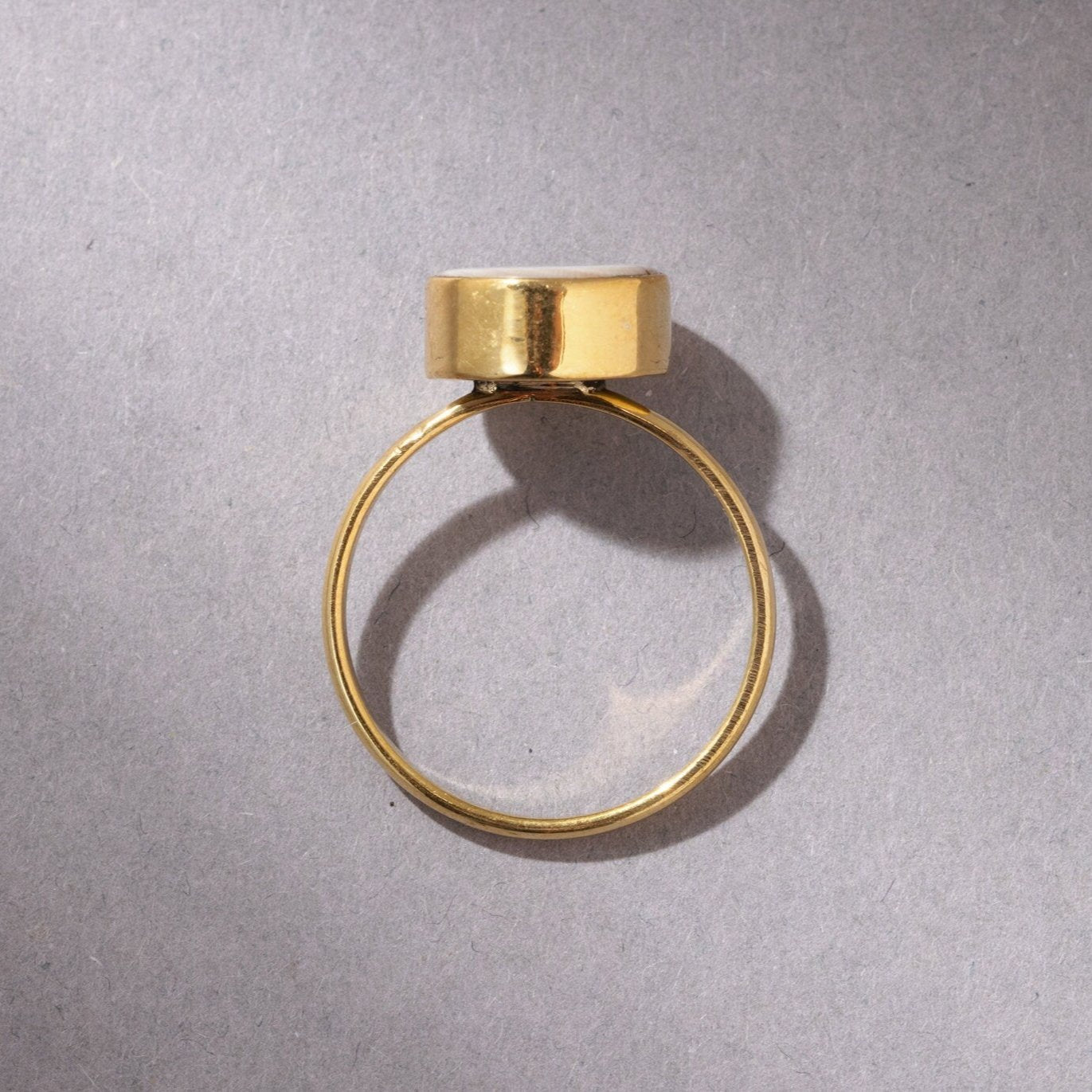 Shivas Auge kleiner Ring mit Muschel gold handgemacht