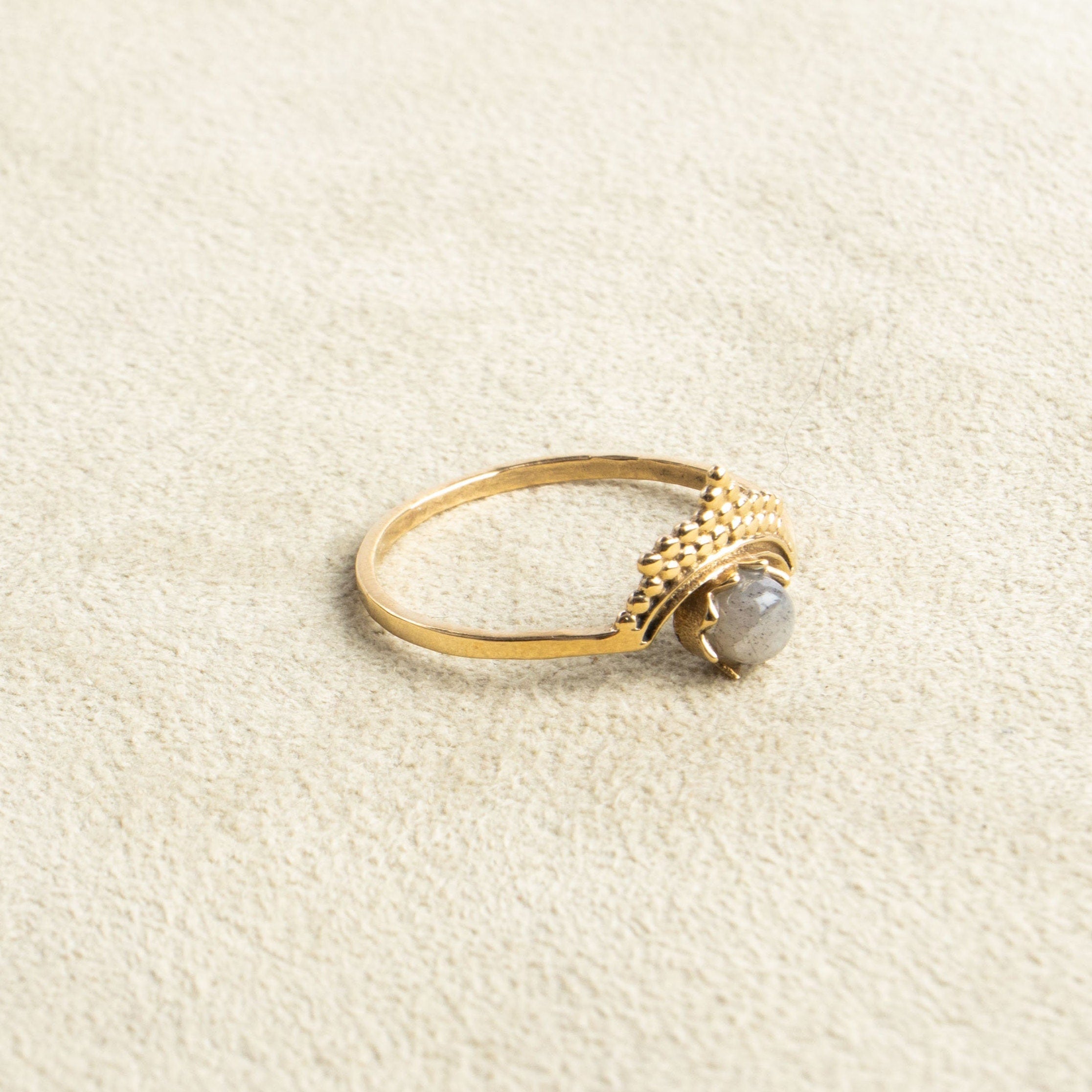 Tiara Kronen Ring mit Mondstein handgemacht